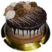 Торт святковий з шоколадними трояндами з масляного крему - 1 Фото